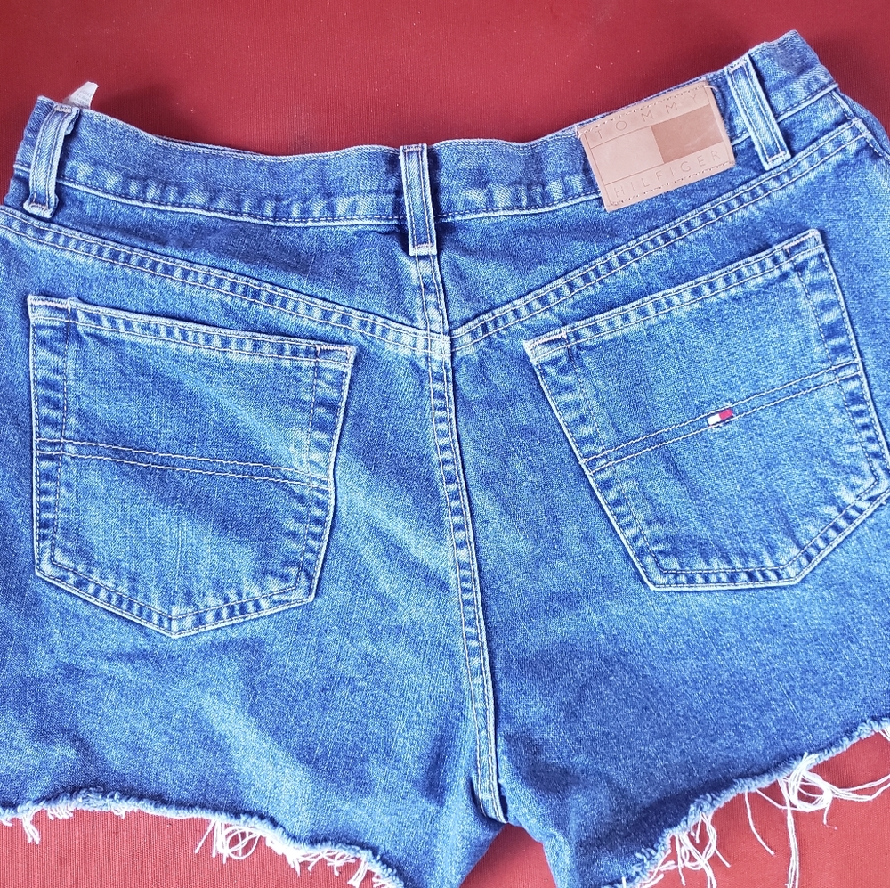 Vintage Tommy Shorts!!